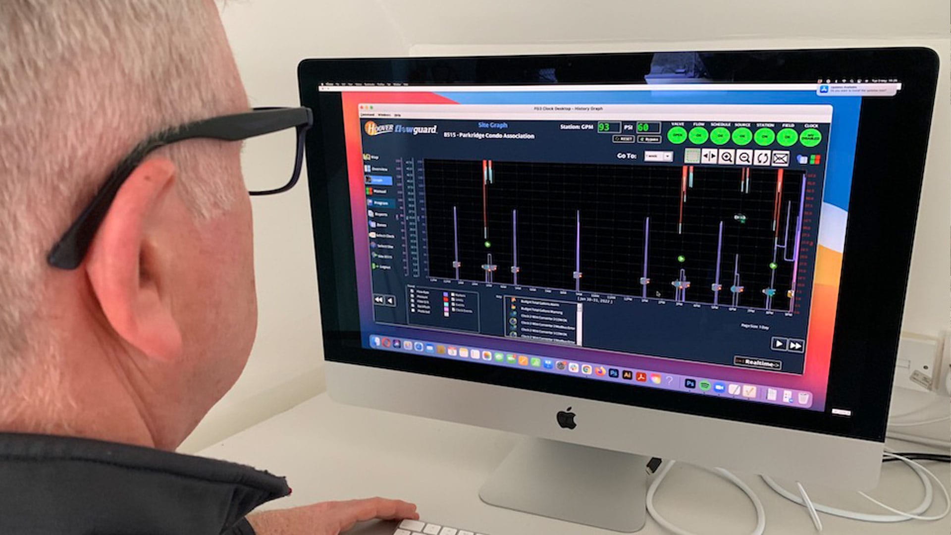 Man using the Hoover Flowguard Software